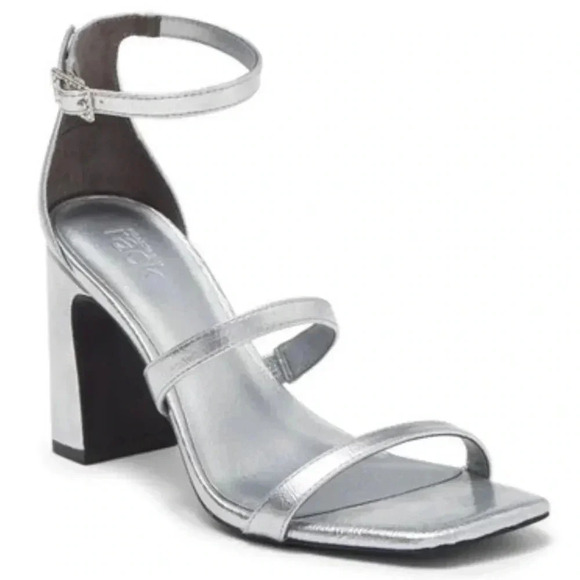 Nordstrom Rack Silver Heels Size 5 M - Picture 1 of 10